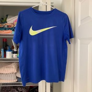 Short sleeve Nike T Shirt